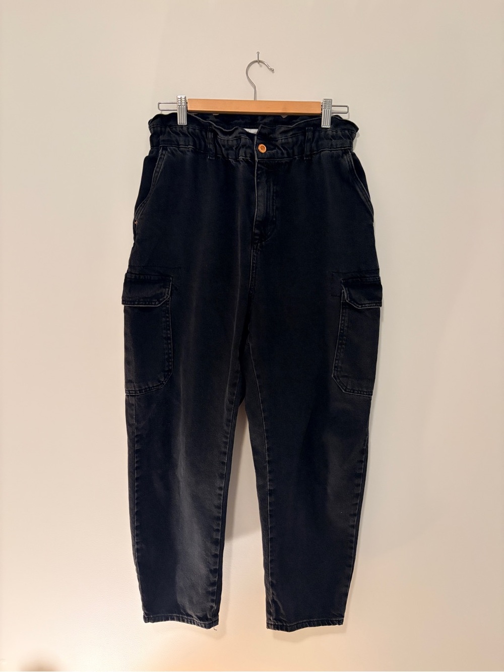 Zara Women’s Black Cargo Jeans with Elastic Waist
